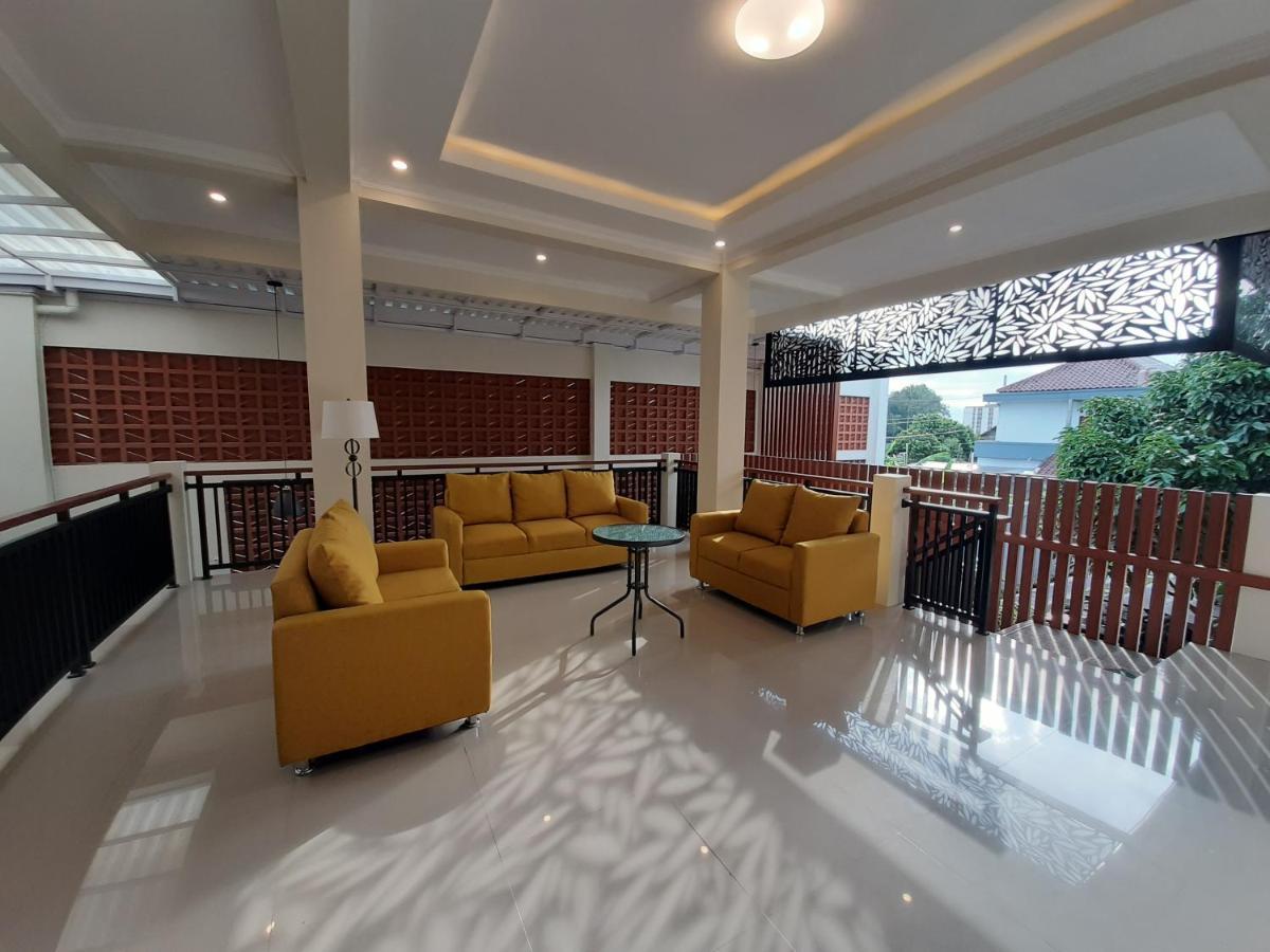 Hotel Omah Nayan Maguwo Zewnętrze zdjęcie
