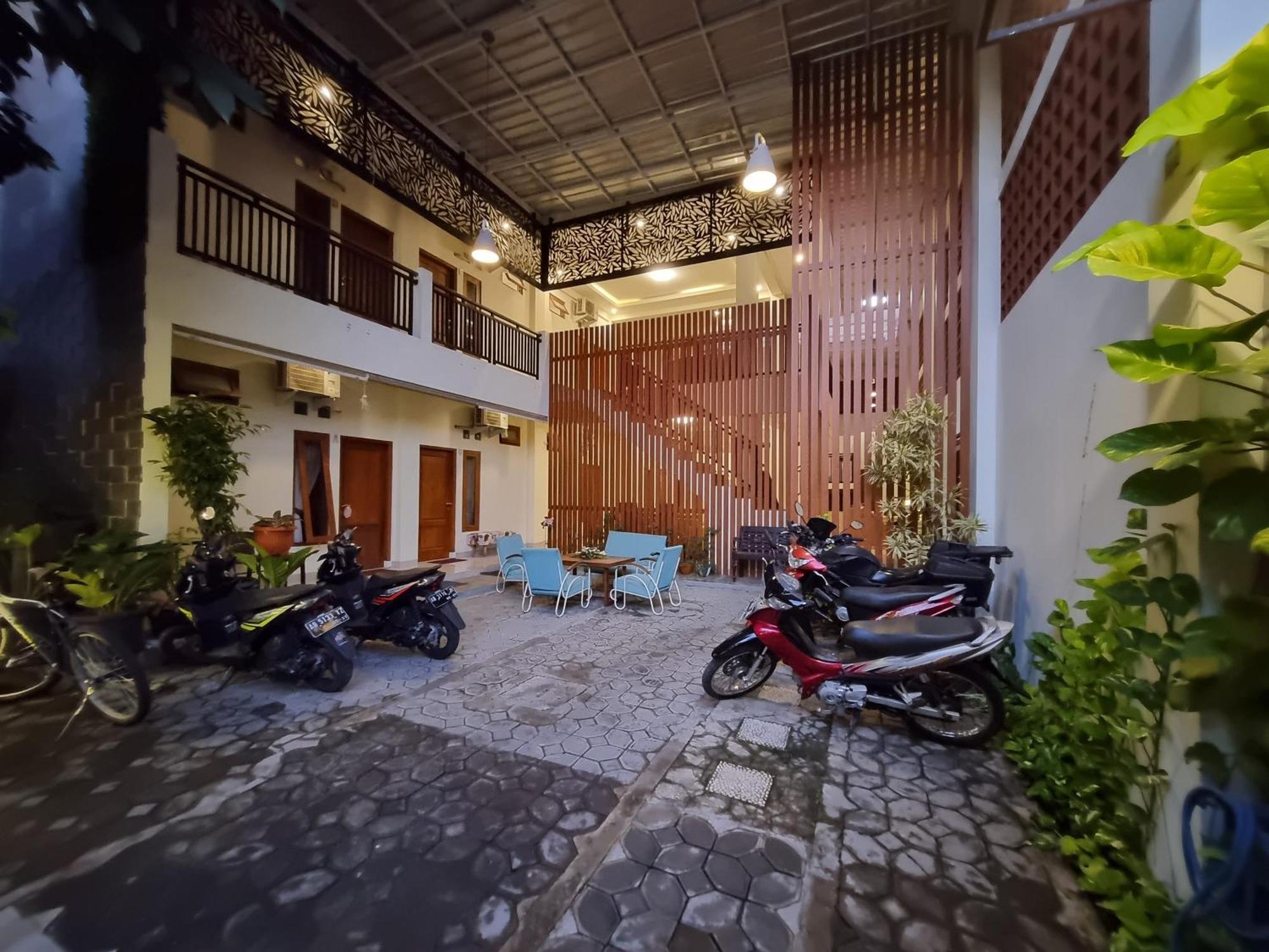 Hotel Omah Nayan Maguwo Zewnętrze zdjęcie