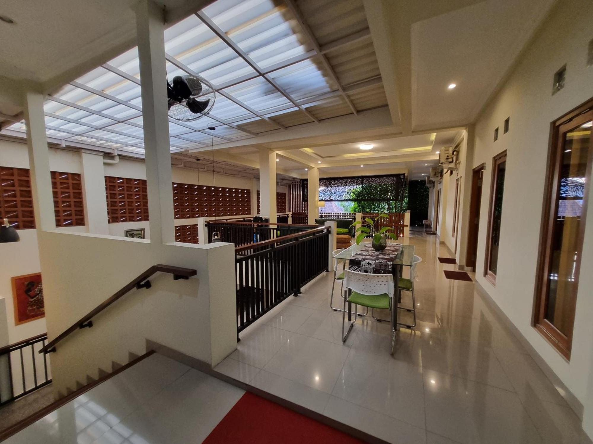 Hotel Omah Nayan Maguwo Zewnętrze zdjęcie